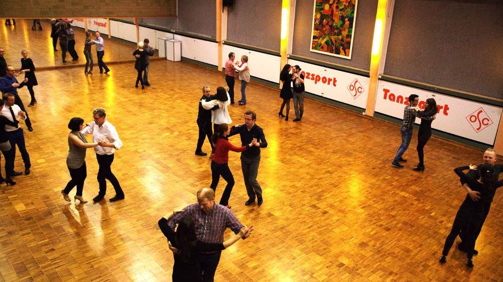 Salsa-Kurs im OSC (Osnabrücker Sportclub).